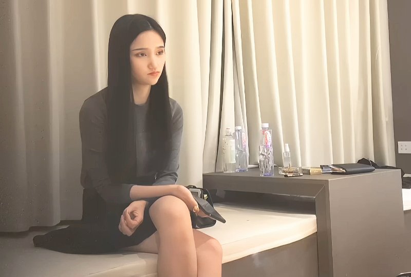一边揉一边胸一边吃奶 モモ_跪趴好紧h妻妾鞭打